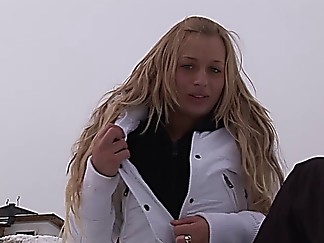 Eroberlin hot russian Anna Safina blond long hairy chick public skiing