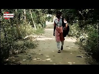 সংসারে অভাবের কারনে স্কুল ছাত্রী..